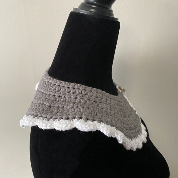Handmade Crochet Grey White Poly Cotton Collar Neckwear Accessory - Picture 3 of 6